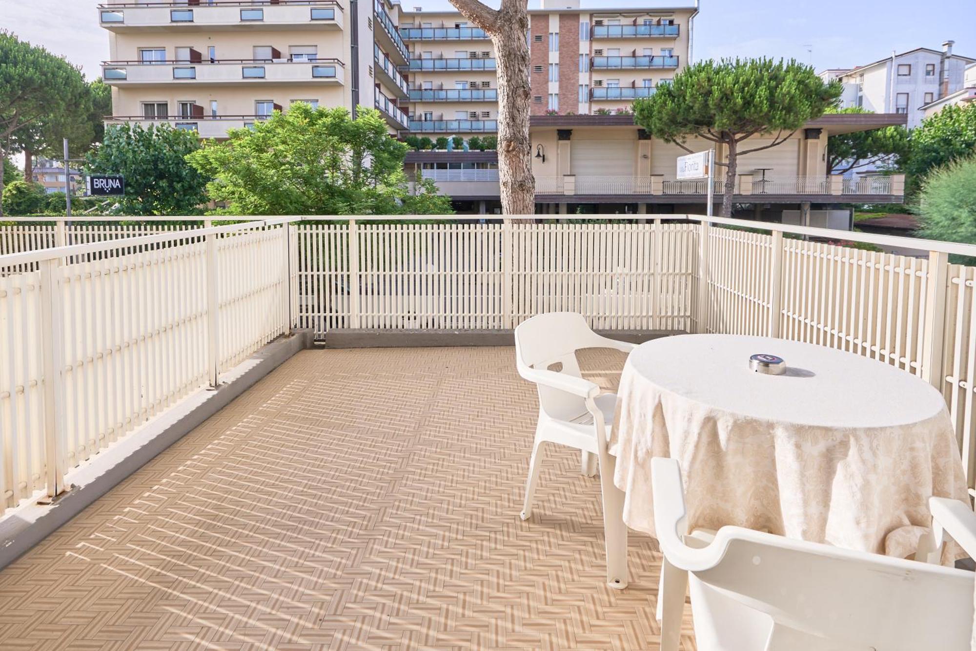 Hotel Bruna B&B Milano Marittima Bagian luar foto