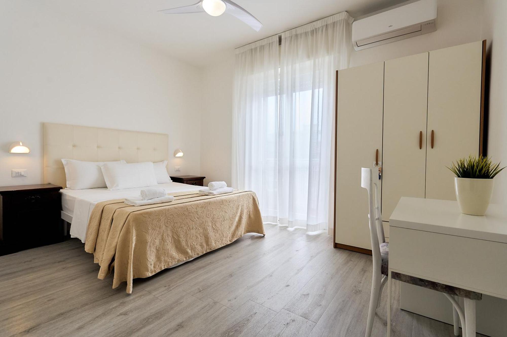 Hotel Bruna B&B Milano Marittima Bagian luar foto